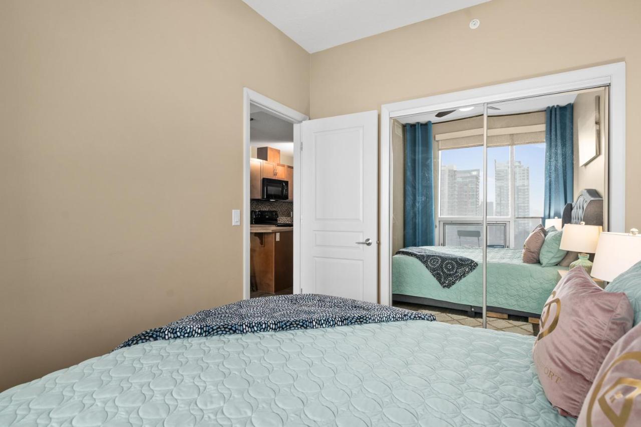 Stylish Downtown Condos By Globalstay Calgary Ngoại thất bức ảnh